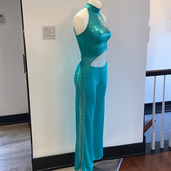 Aqua Holographic Wide leg Cutout Jumpsuit - Picture 7 of 15